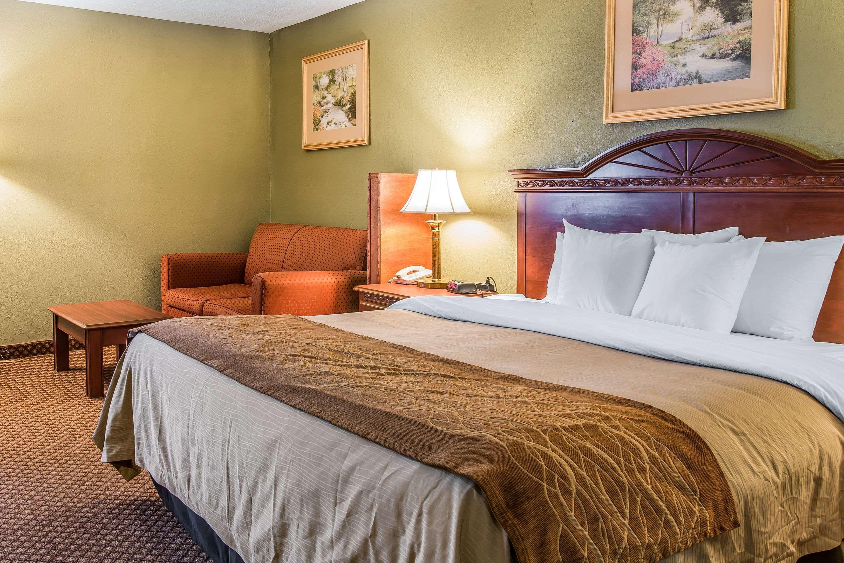 Quality Inn & Suites Ann Arbor Hwy 23 Exteriör bild